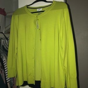 NWT Crown and Ivy Lime Cardigan💚
